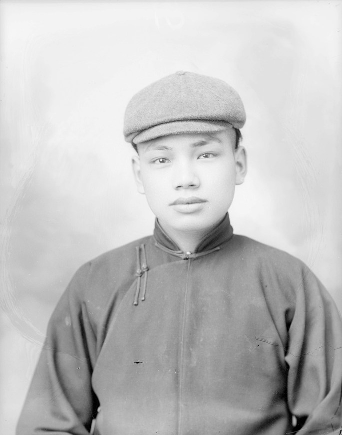 Undefined China boy of early immigrants